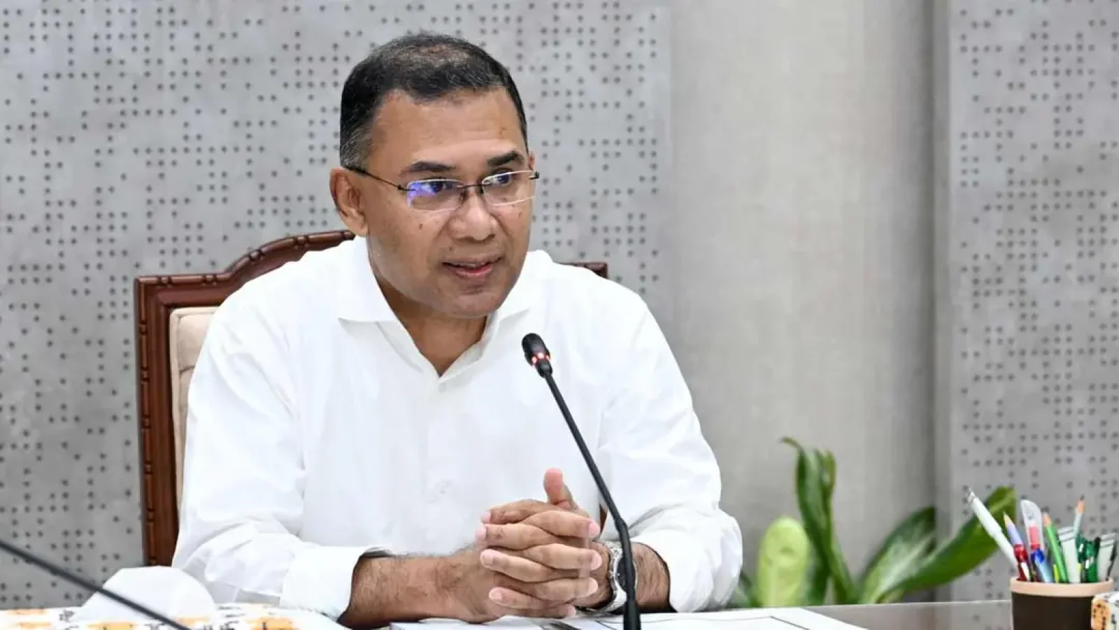 ঈদের পর প্রথম কর্মদিবসে প্রায় ১১ ঘণ্টা অফিস করলেন প্রধানমন্ত্রী