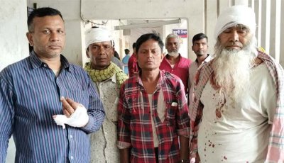 ধর্ষণে বাধা দেওয়ায় সন্ত্রাসীদের গুলি, আহত ৭