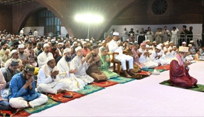 সংসদ প্লাজায় ঈদের জামাত অনুষ্ঠিত, অংশ নিলেন স্পিকার